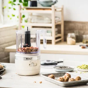 KitchenAid Kabelloser Zerkleinerer In Creme 10
